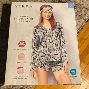 Women’s sleepwear set